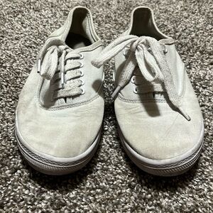 Woman’s low cut canvas shoes